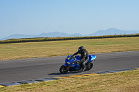 anglesey-no-limits-trackday;anglesey-photographs;anglesey-trackday-photographs;enduro-digital-images;event-digital-images;eventdigitalimages;no-limits-trackdays;peter-wileman-photography;racing-digital-images;trac-mon;trackday-digital-images;trackday-photos;ty-croes